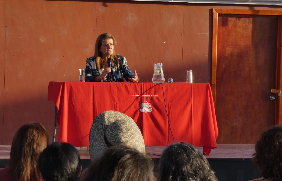 Pilar Sordo realiza charla para nuestros apoderados